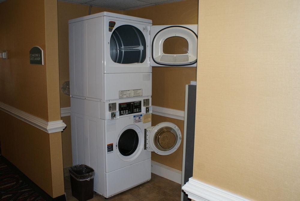 Quality Near Historic Downtown Square Hotel