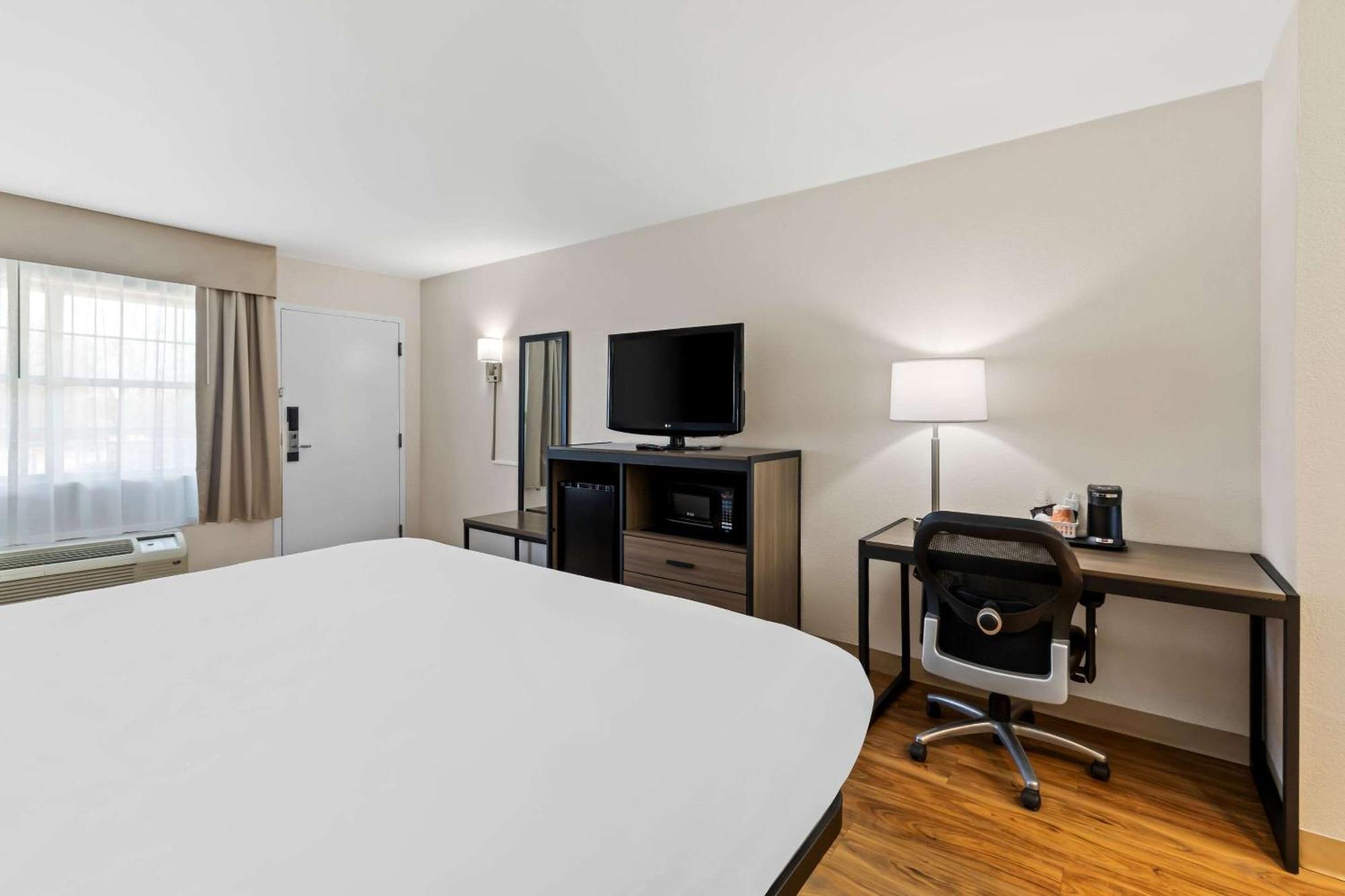 Quality Near Historic Downtown Square Hotel